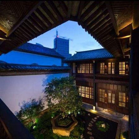 Silver Chest Boutique Hotel Kunming Exterior foto